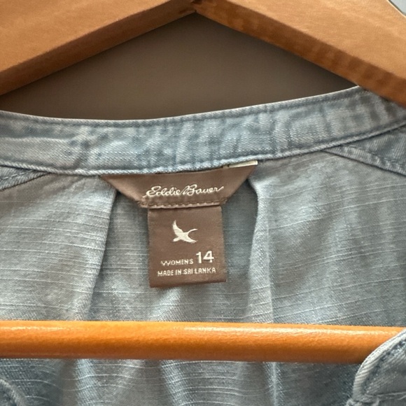 EDDIE BAUER women’s lightweight denim dress - Picture 4 of 5